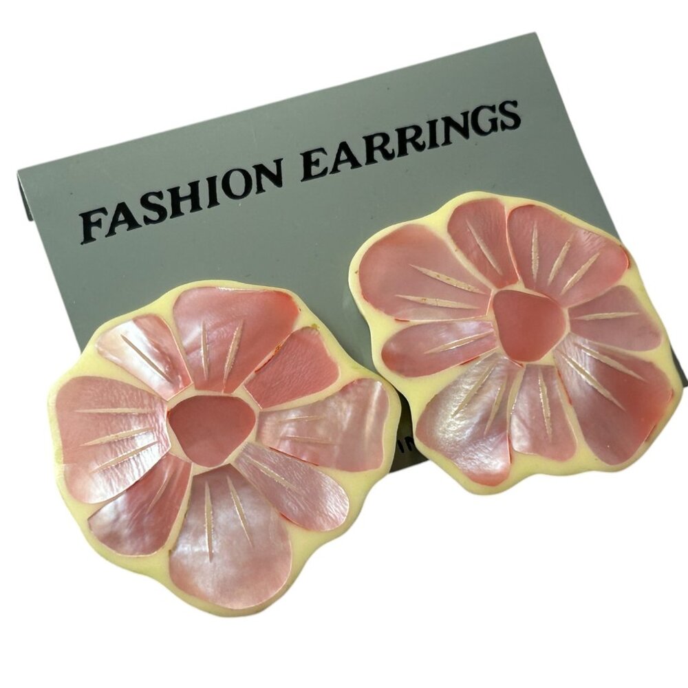 Vintage Pink Mother of Pearl Flower Earrings Bold Statement Studs Retro